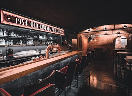 switzerland/saas-fee/nightclub/old-cinema-pub