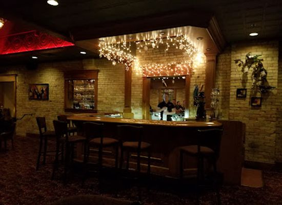 minnesota/big-woods/nightclub/red-carpet-nightclub