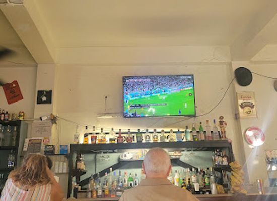 puerto-rico/vieques/nightclub/el-sombrero-viejo