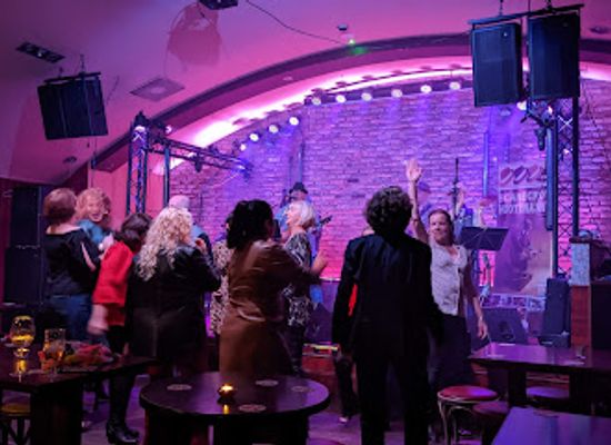 ireland/drogheda/nightclub/mchugh-s
