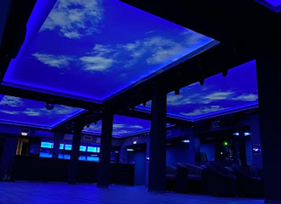 hungary/balaton-uplands/nightclub/tropical-garden-pub