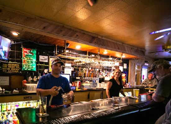 california/shasta-cascade/nightclub/gold-room-saloon