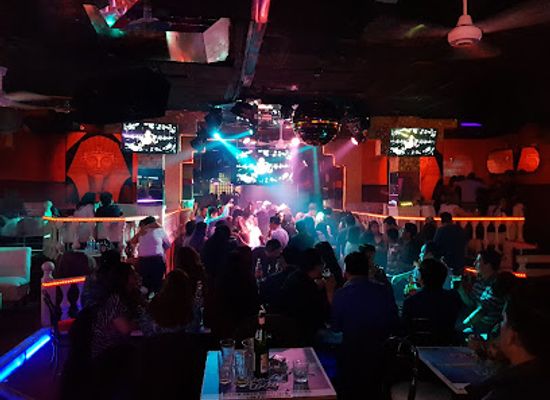 bolivia/cordillera-real/nightclub/gold-classics