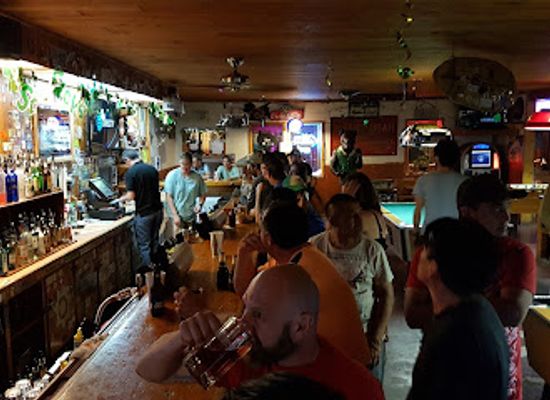 utah/canyonlands/nightclub/world-famous-woody-s-tavern