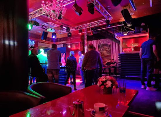 estonia/mulgimaa/nightclub/lokaal-kassa