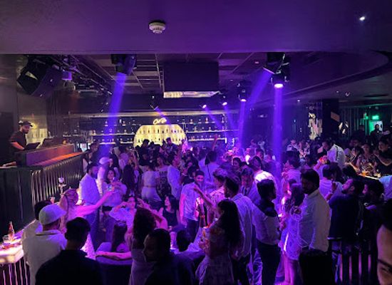 india/delhi/nightclub/club-bw