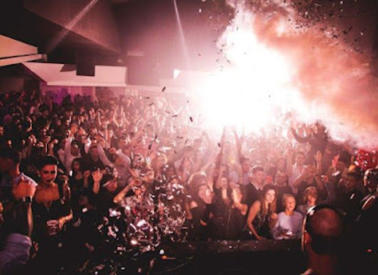 italy/langhe/nightclub/evitadisco