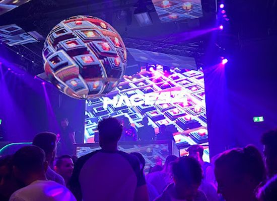 austria/karwendel/nightclub/luna-innsbruck