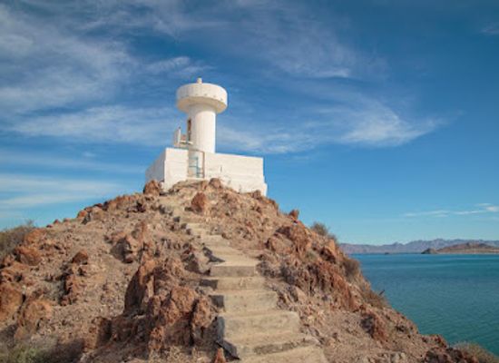 mexico/mulege/nightclub/mulege-lighthouse