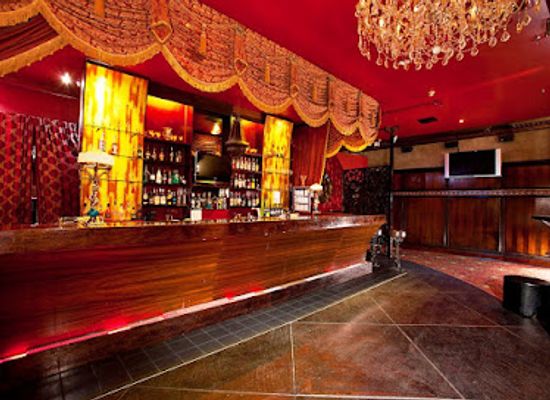 australia/western-district/nightclub/chasers-nightclub