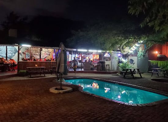 mozambique/ponta-do-ouro/nightclub/the-melting-pot-tri-m-waves-lodge
