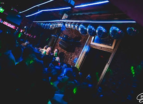 argentina/sierras-pampeanas/nightclub/glam-disco