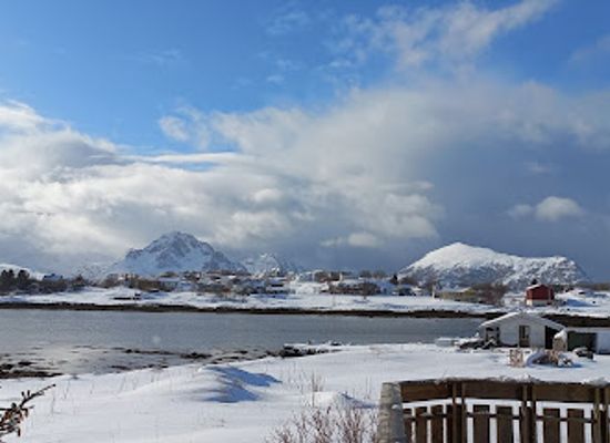 norway/lofoten/nightclub/handlevogndrifting-as