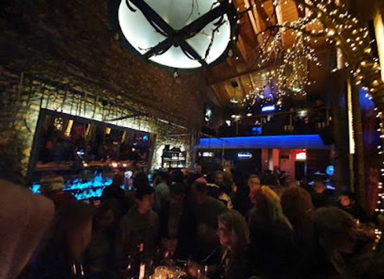 greece/lamia/nightclub/black-velvet-bar