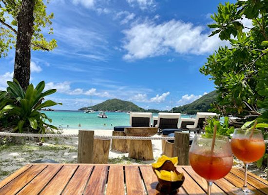 seychelles/curieuse-island/nightclub/kabana