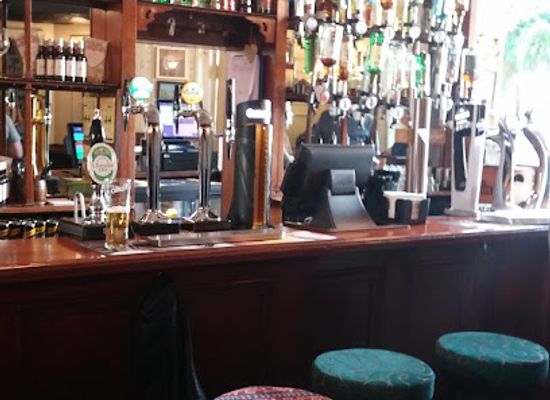 guernsey/lihou/nightclub/the-swan-inn