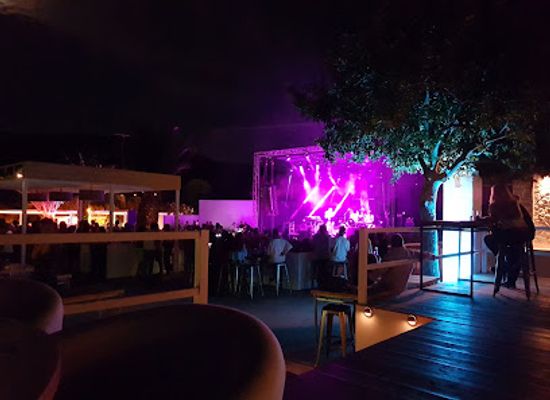 greece/rhodes/lindos/nightclub/club-amphitheatre