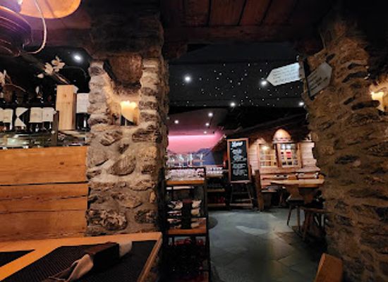 switzerland/grindelwald/nightclub/barrys-restaurant-bar-lounge