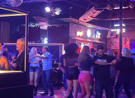 idaho/lost-river-valley/nightclub/cowgirls-in-kuna