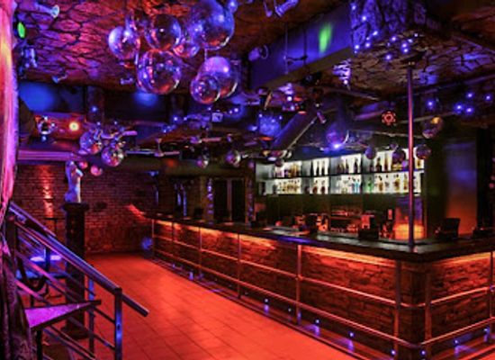 lithuania/dzukija/nightclub/mazzor-night-club