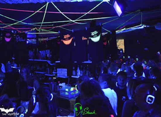 greece/cyclades/nightclub/shush-silent-disco