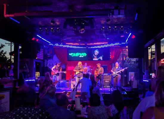 illinois/springfield/nightclub/curve-inn