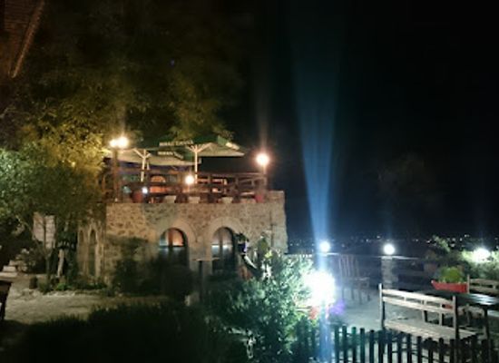 albania/kruje/nightclub/bar-restorant-merlika
