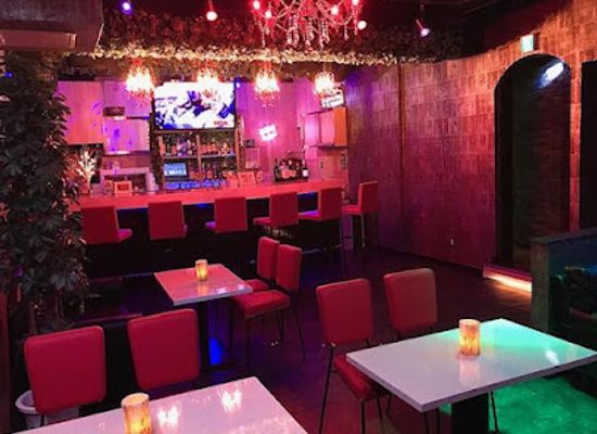 japan/kyushu/nightclub/bar-deja-vu