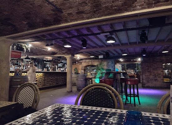 united-kingdom/liverpool/albert-dock/bar/revolucion-de-cuba-liverpool