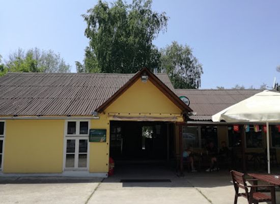 hungary/koszeg-mountains/nightclub/koszegi-csonakazo-to-hattyu-bufe