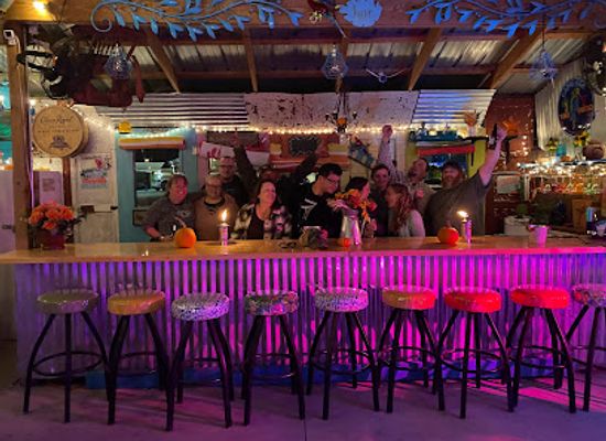 north-dakota/minot/nightclub/capri-tiki-bar