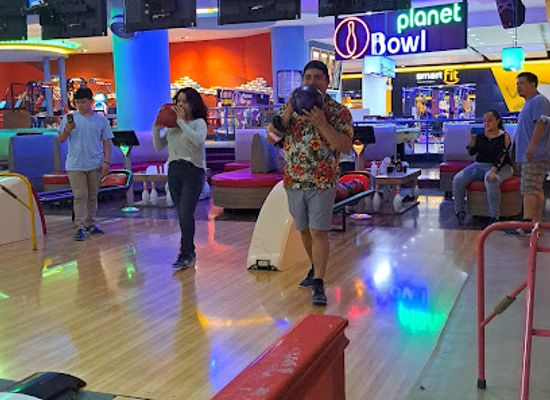 guatemala/pacific-lowlands/nightclub/planet-bowl-bowling-alleys