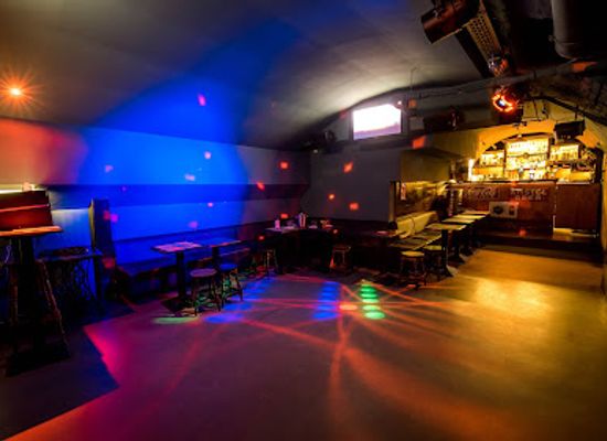 hungary/central-hungary/nightclub/morrison-s-2