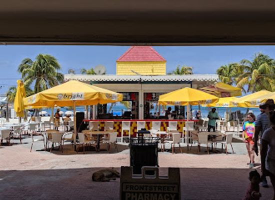 sint-maarten/guana-bay/nightclub/sint-rose-beach-bar