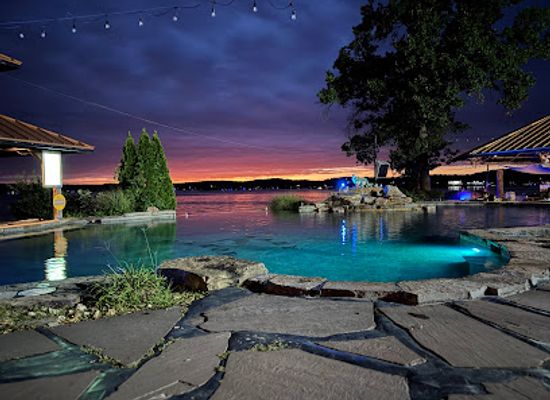missouri/ozarks/nightclub/shady-gators