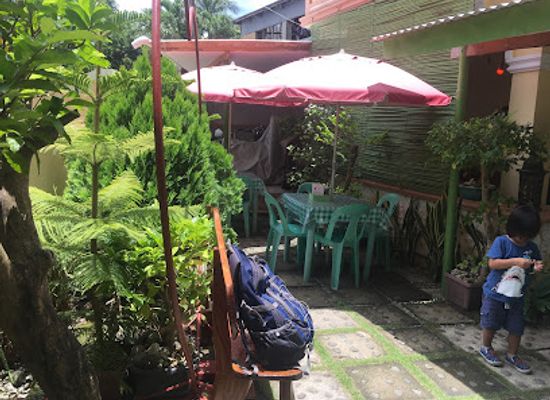 philippines/batanes/nightclub/jino-s-east-pizzaria