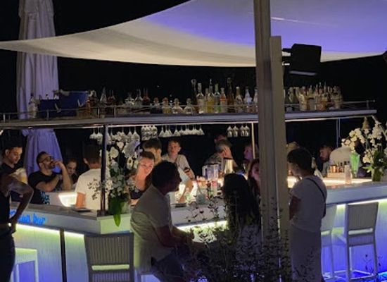 italy/positano/nightclub/ocean-bar