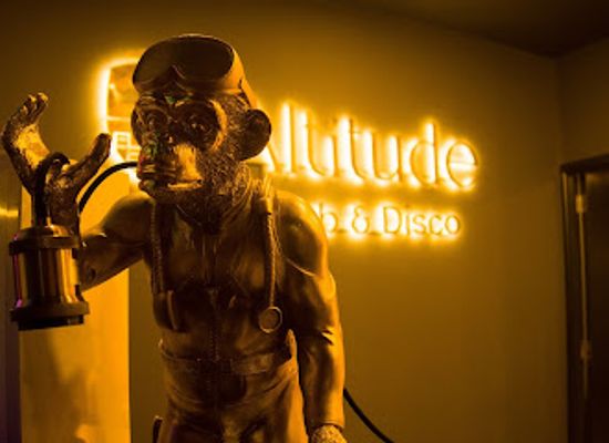 bolivia/pantanal/nightclub/altitude-club-disco
