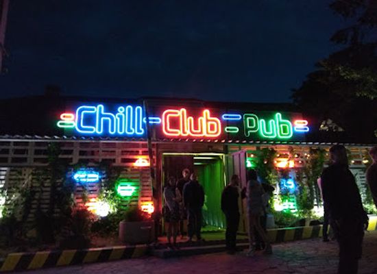 ukraine/uzhhorod/nightclub/contrabass