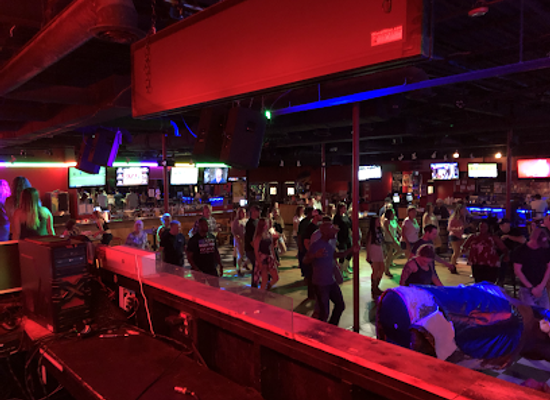 virginia/chesapeake/nightclub/eagles-nest-rockin-country-bar