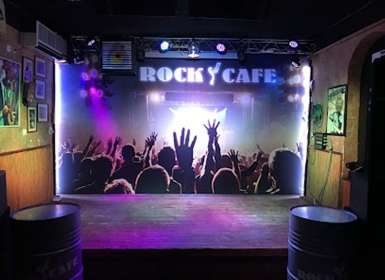 hungary/hortobagy/nightclub/rock-cafe-hajduszoboszlo