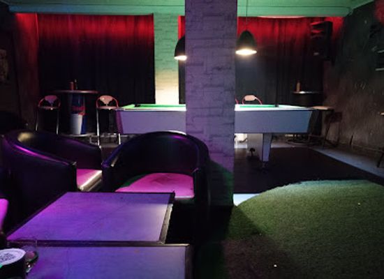 gabon/chaillu-massif/nightclub/chill-out