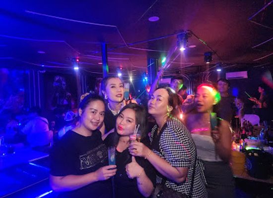 cambodia/koh-kong/nightclub/cambodia