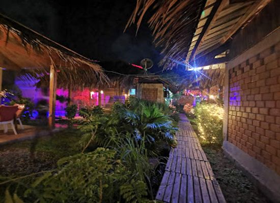 gabon/plateaux-bateke/nightclub/big-mama