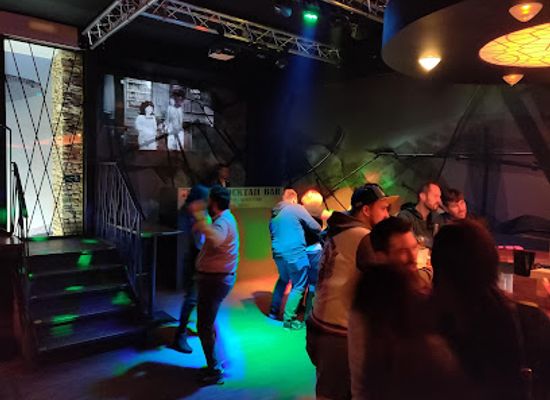 czechia/north-bohemia/nightclub/retro-cocktail-music-bar