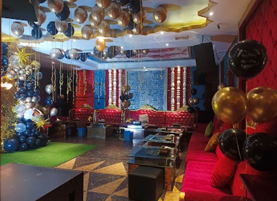 myanmar-burma/yangon/bahan/nightclub/world-wide-ktv