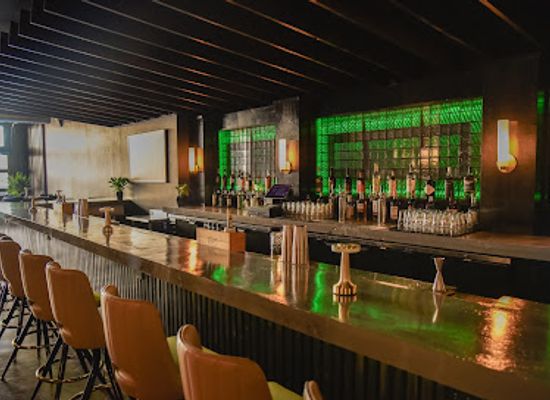 wisconsin/baraboo-range/nightclub/wiscocktail-lounge