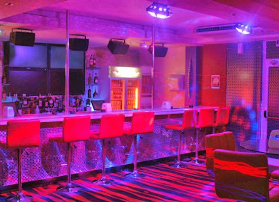 ghana/krachi/nightclub/hotgossip-night-club