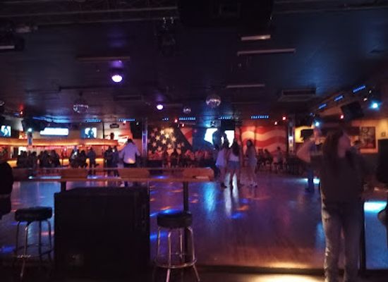 arkansas/timberlands/nightclub/electric-cowboy