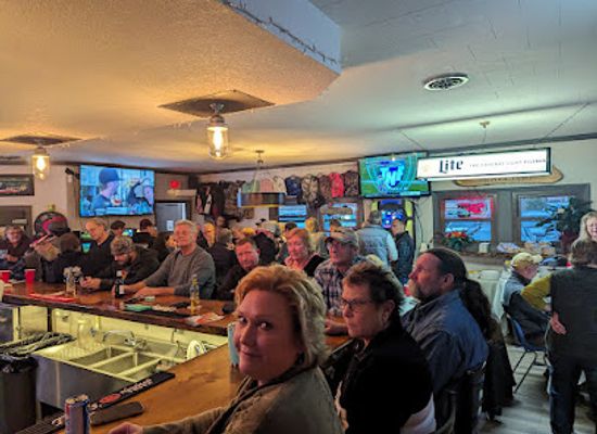 wisconsin/chippewa-valley/nightclub/brown-hut